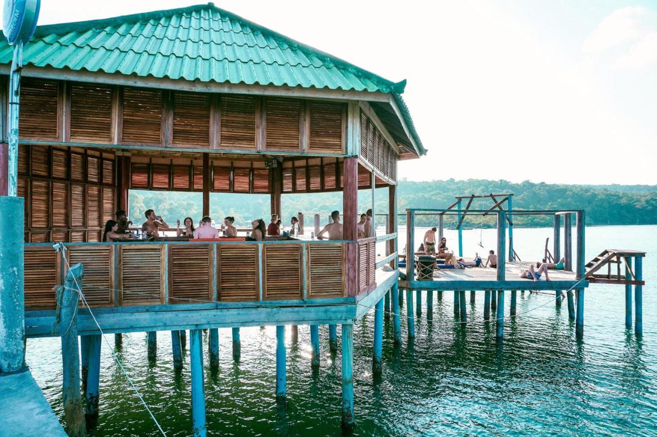 Mad Monkey Koh Rong Samloem Hostel Koh Rong Sanloem Exterior photo